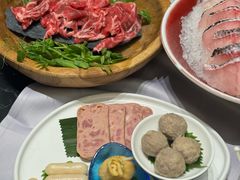 -红鼎豆捞·非遗鲍皇汤火锅(宝丰路店)