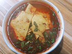 麻辣米线-老字号杨坡红油米线腊汁肉夹馍(东四道巷店)