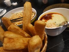 稀豆粉油条-福照楼汽锅鸡·云南特色菜(护国路店)