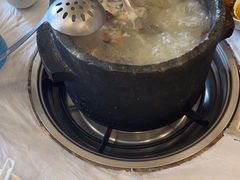 -鲁朗纳麦石锅鸡庄园