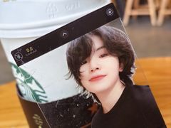 -星巴克臻选(成都环球乐天店)