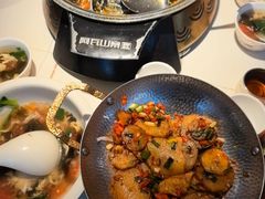 -阿瓦山寨·湘菜现炒·剁椒鱼头王(咸阳总店)