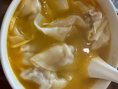 -笑来喜馄饨小笼工坊(通扬路店)