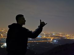 -鬼笑石后山停车场