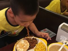 -宏状元现熬粥·京味菜(三里河店)