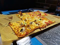 牛肉鸡肉薄饼披萨双拼-魔膳厨房·果木牛排·西餐厅(MM2店)