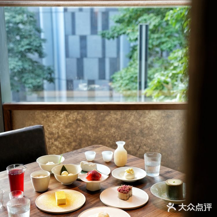 ​相识在第六年 终于，元古​落户深圳 ​一年四季为骨干