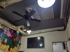 -渝嘴小老弟老火锅(华新村店)