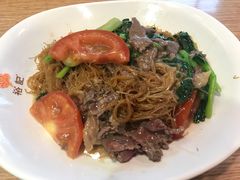 牛肉炒米粉-裕记烧腊连锁餐饮(外马分店)
