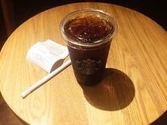 星巴克&nbsp;全黑围裙店(太古里店)-星巴克(成都太古里二店)