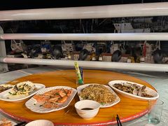 -沈家门海鲜夜排档38号(滨港路店)