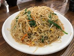 -正宗普宁豆干坊·洪记砂锅粥(红领巾路店)
