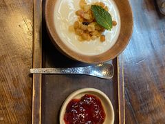 -银米·云南传统过桥米线(双廊黑金冠店)