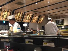 -回転寿司酒場 銀座沼津港