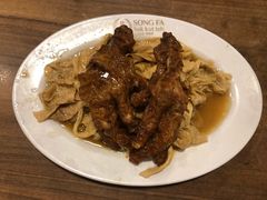腐皮凤爪-松發肉骨茶(牛车水店)