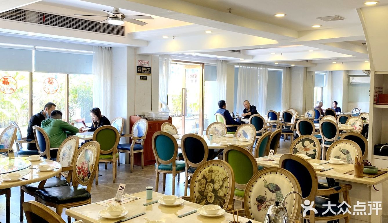 喜点乐茶餐厅团购259米帅哥美女聚集地