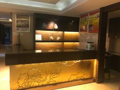 -龙帅男士俊颜馆