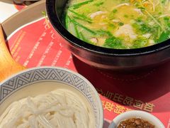 -妈妈故事米线(市府恒隆店)