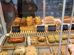 -焙丽拾光(麦凯乐直营店)