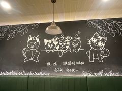 -安格丽娜·狗咖·猫咖羊驼咖(春熙路百盛商场店)