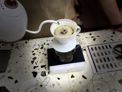 -Line 咖啡(石厦花园店)