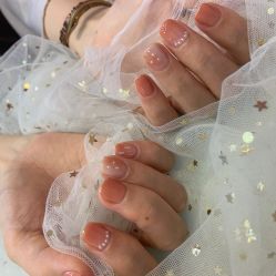-蜜丝卡伦美甲美睫半永久