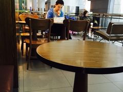 大堂-星巴克(西安机场1店T3到达店)