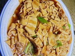 -老码头黑皮肘子锅包肉(赣水路店)