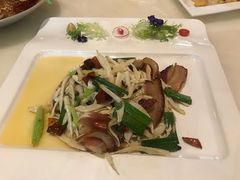 青城竹笋炒老腊肉-青城山六善酒店·紫氣園中餐厅
