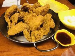-BHC炸鸡(明洞总店)