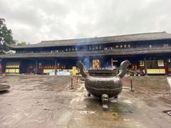 -峨眉山报国寺