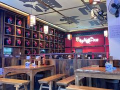 大堂-先启半步颠小酒馆(白麓里店)