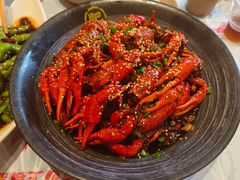 -肥肥虾庄·金牌油焖大虾(汉口城市广场店)
