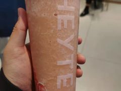 -喜茶(北京华贸购物中心店)