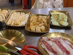 -胡悦里韩式烤肉(芝罘万达广场店)