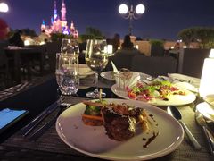 -WOLFGANG PUCK KITCHEN & BAR(迪士尼小镇店)