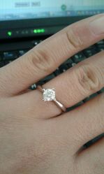 -威德钻石-克拉钻大本营(南京东路店)