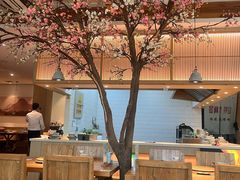 -蜜桃餐厅·伴山(湖滨商业街店)