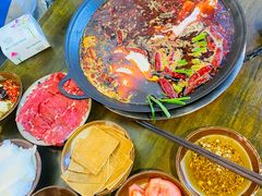 -黄潇洒老火锅(九眼桥宏济巷店)