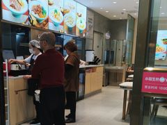 -小杨生煎(金山百联购物中心3楼店)