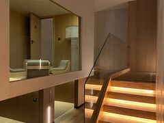 -涨巢·潮玩水疗局