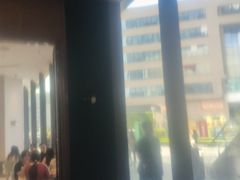 -奈雪的茶(优特汇店)