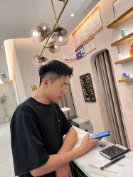 -侨治发型
