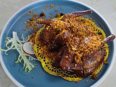 避风塘乳鸽-点都德·毕德寮