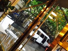 靠窗位-KYO COFFEE(胶州路店)
