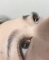 -爱美睫美甲会馆