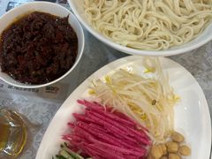 -汗腾格里·风味餐厅(新疆驻京办店)