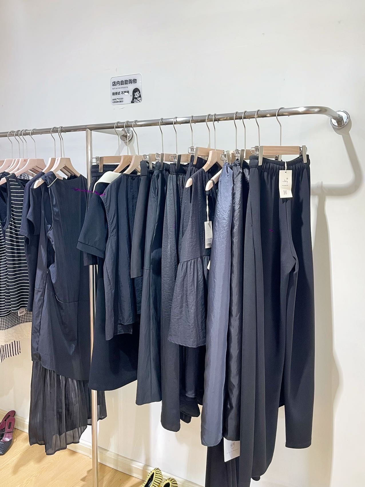 海边的浪漫邂逅!唐岛湾边的宝藏女装店