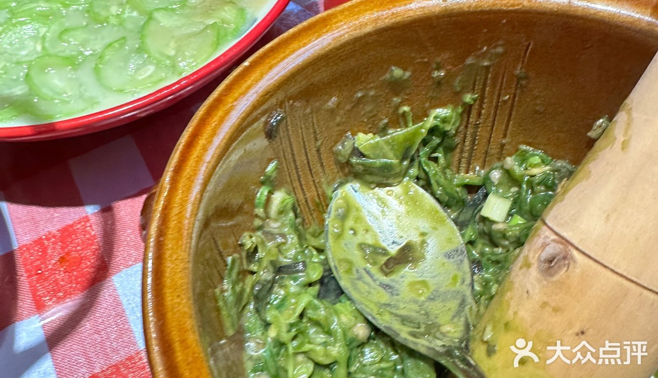 今天在这家湘菜馆打卡，体验了一把正宗的湖南风味