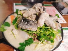浓汤鱼汁小锅米线-肥汁米蘭香港米线(宁波路总店)
